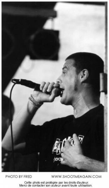 The Agitators à Ecaussines (Street Live Festival), le 19-09-2004, par Fred — 11 sur 11